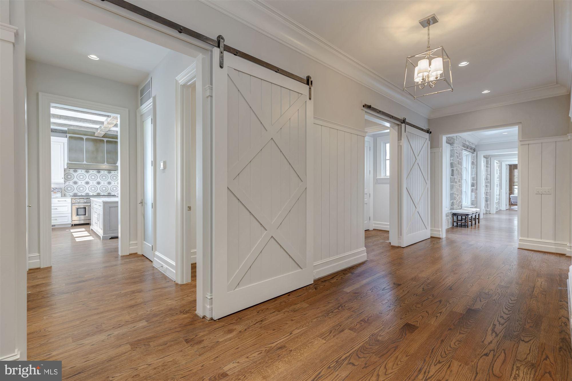 BULL NECK - Residential