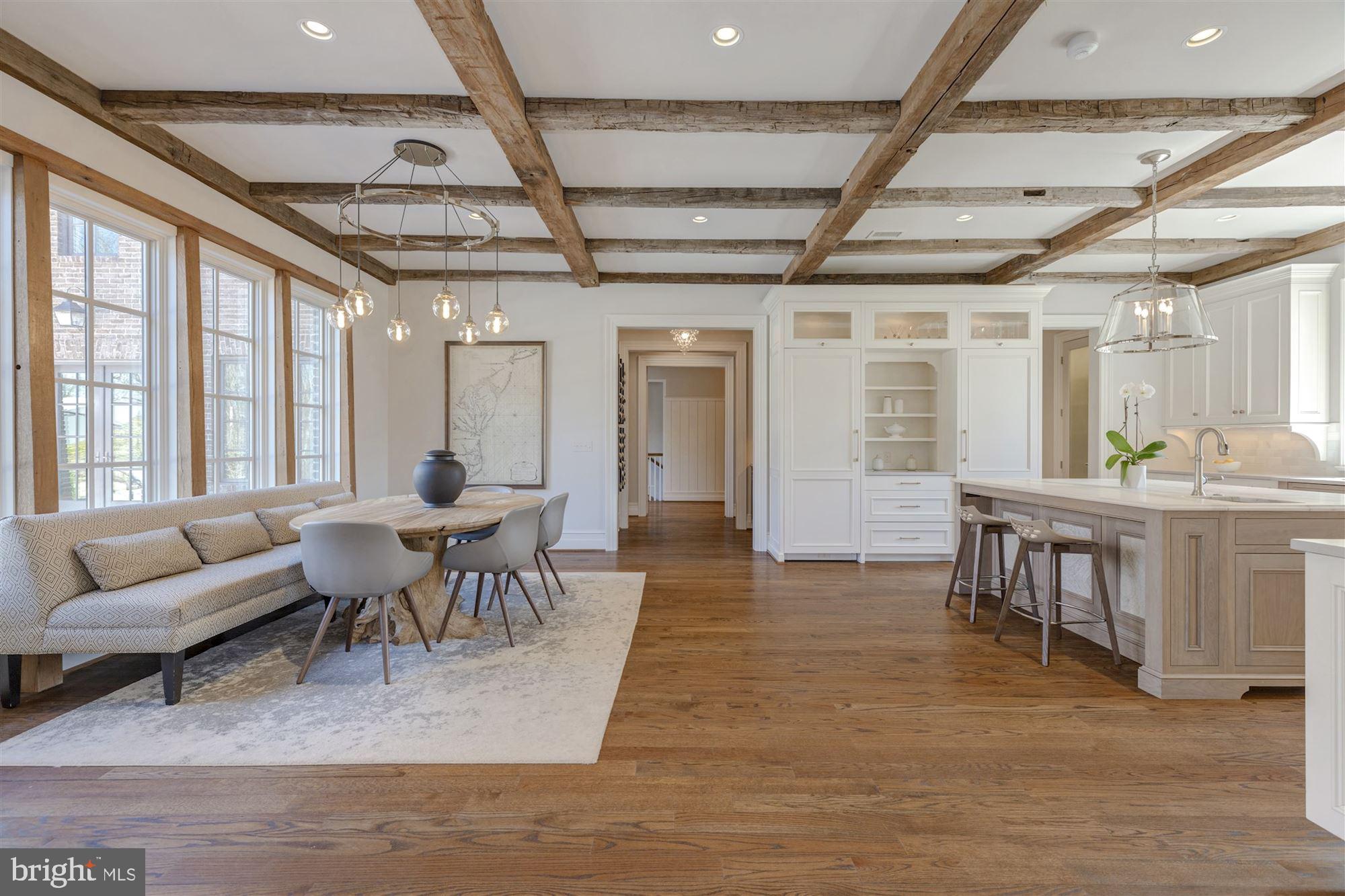 BULL NECK - Residential