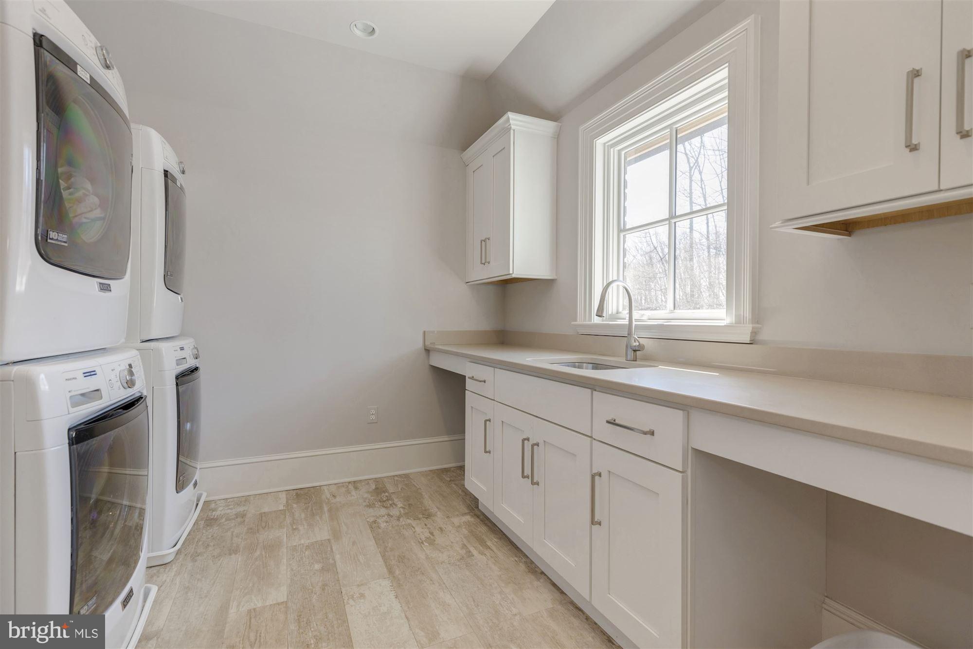 BULL NECK - Residential