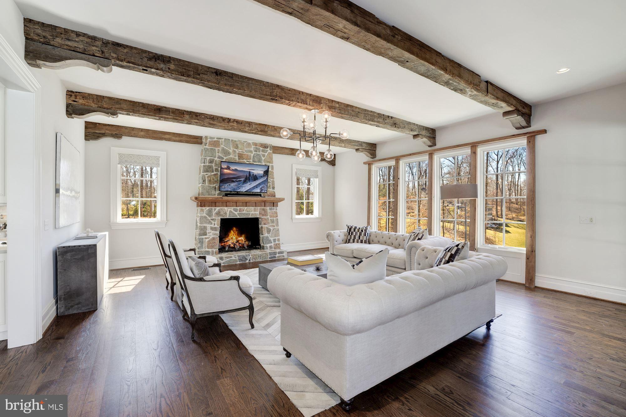 BULL NECK - Residential