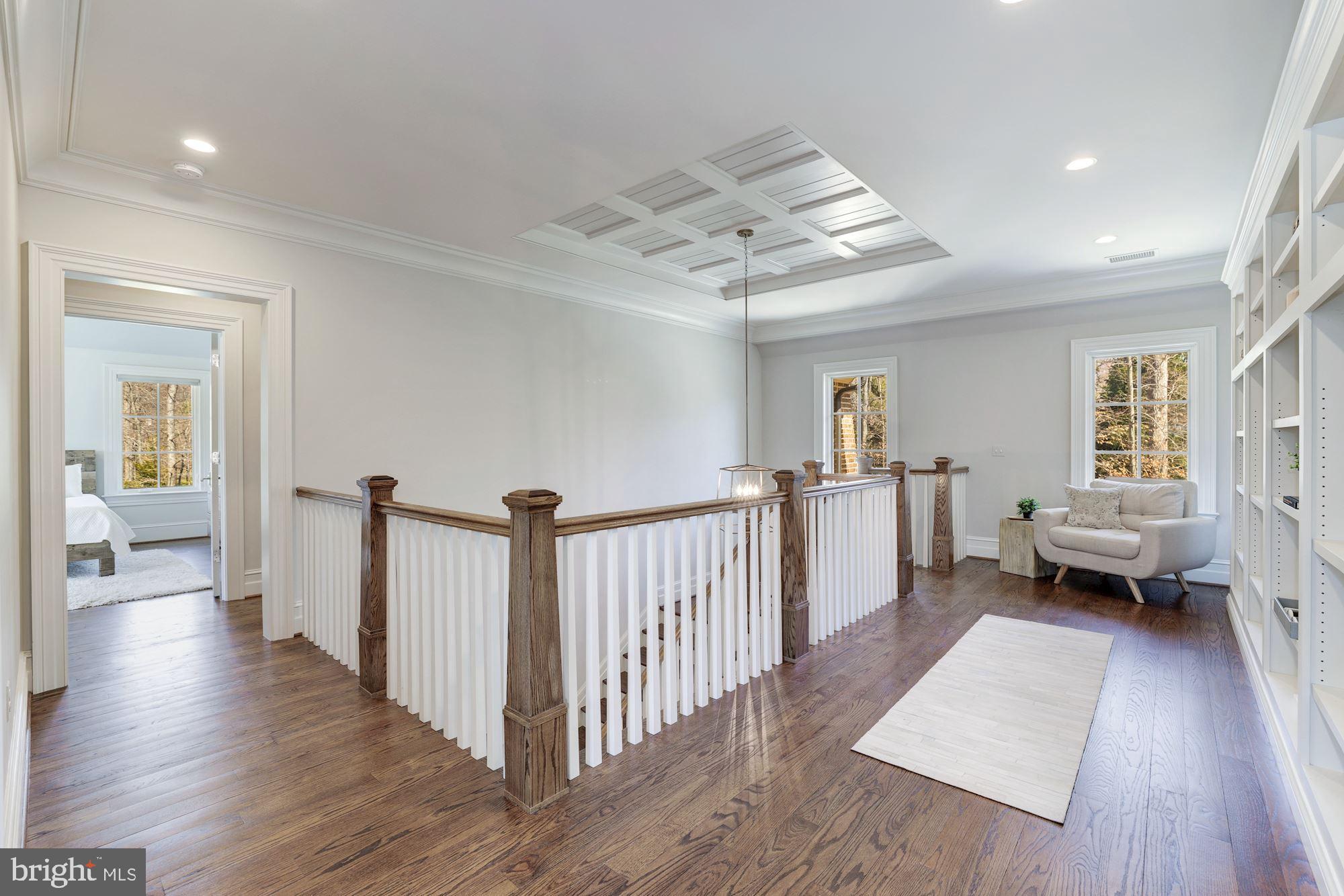 BULL NECK - Residential