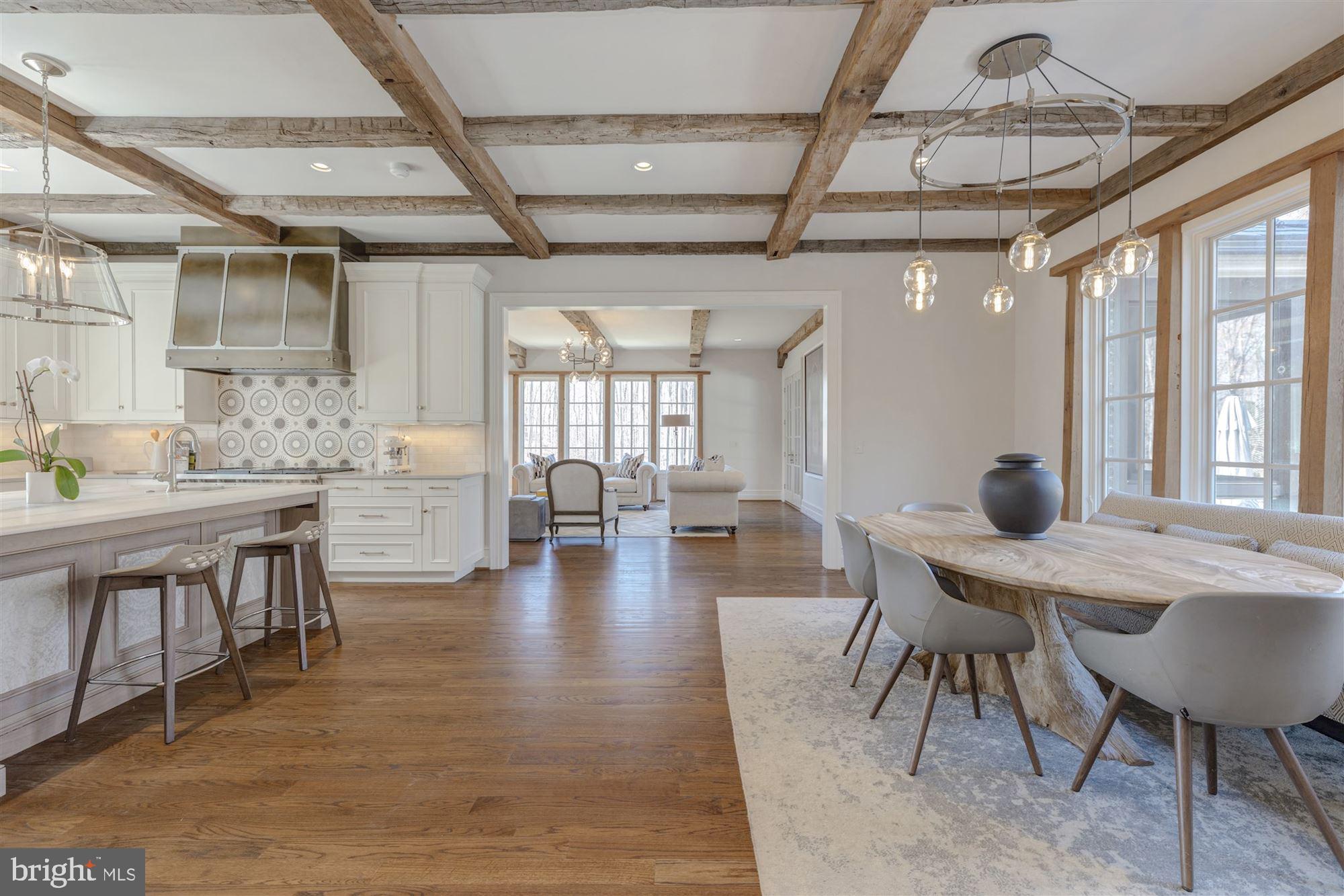 BULL NECK - Residential