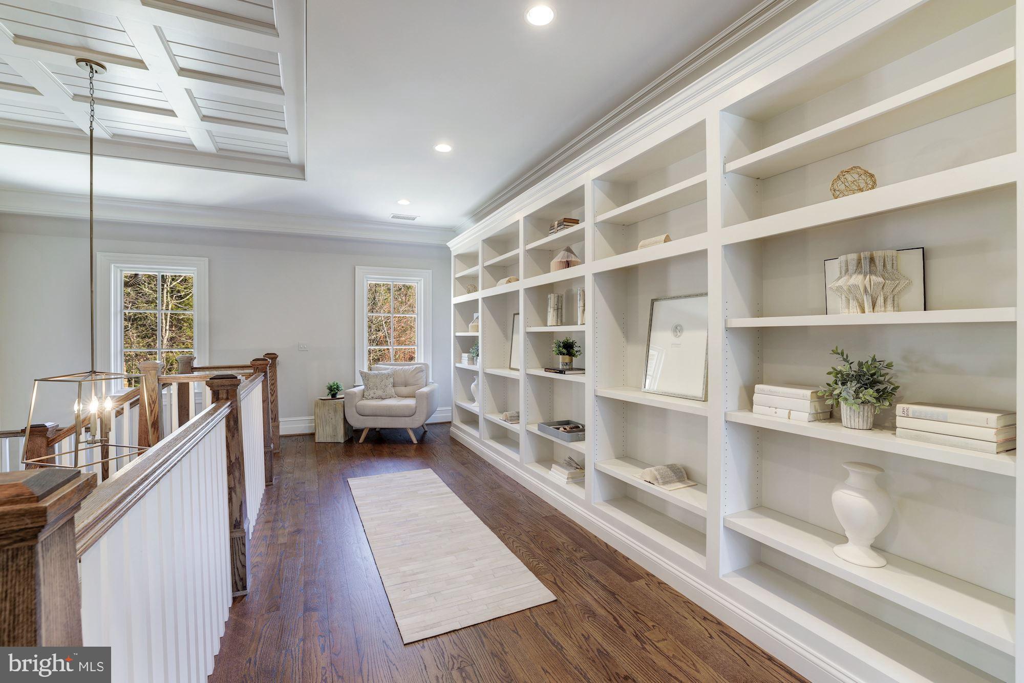 BULL NECK - Residential