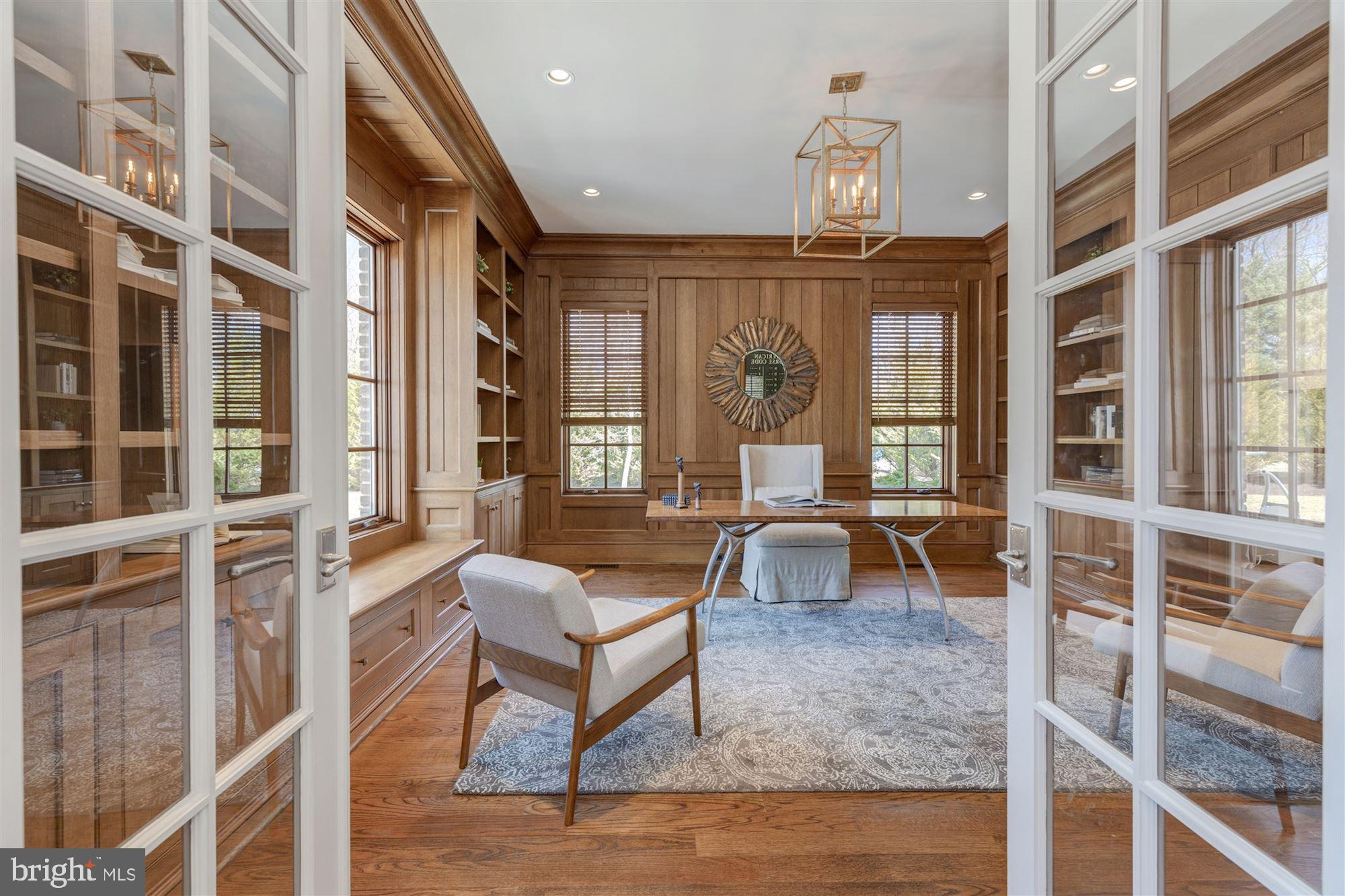 BULL NECK - Residential