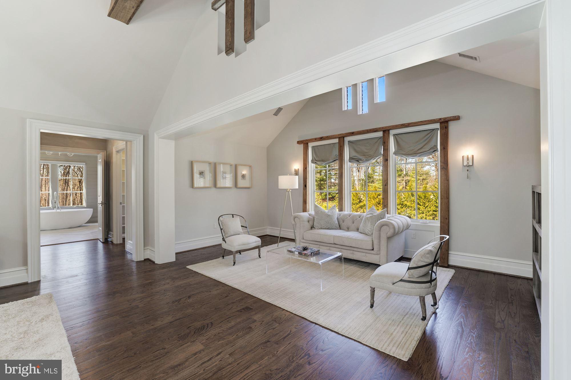 BULL NECK - Residential