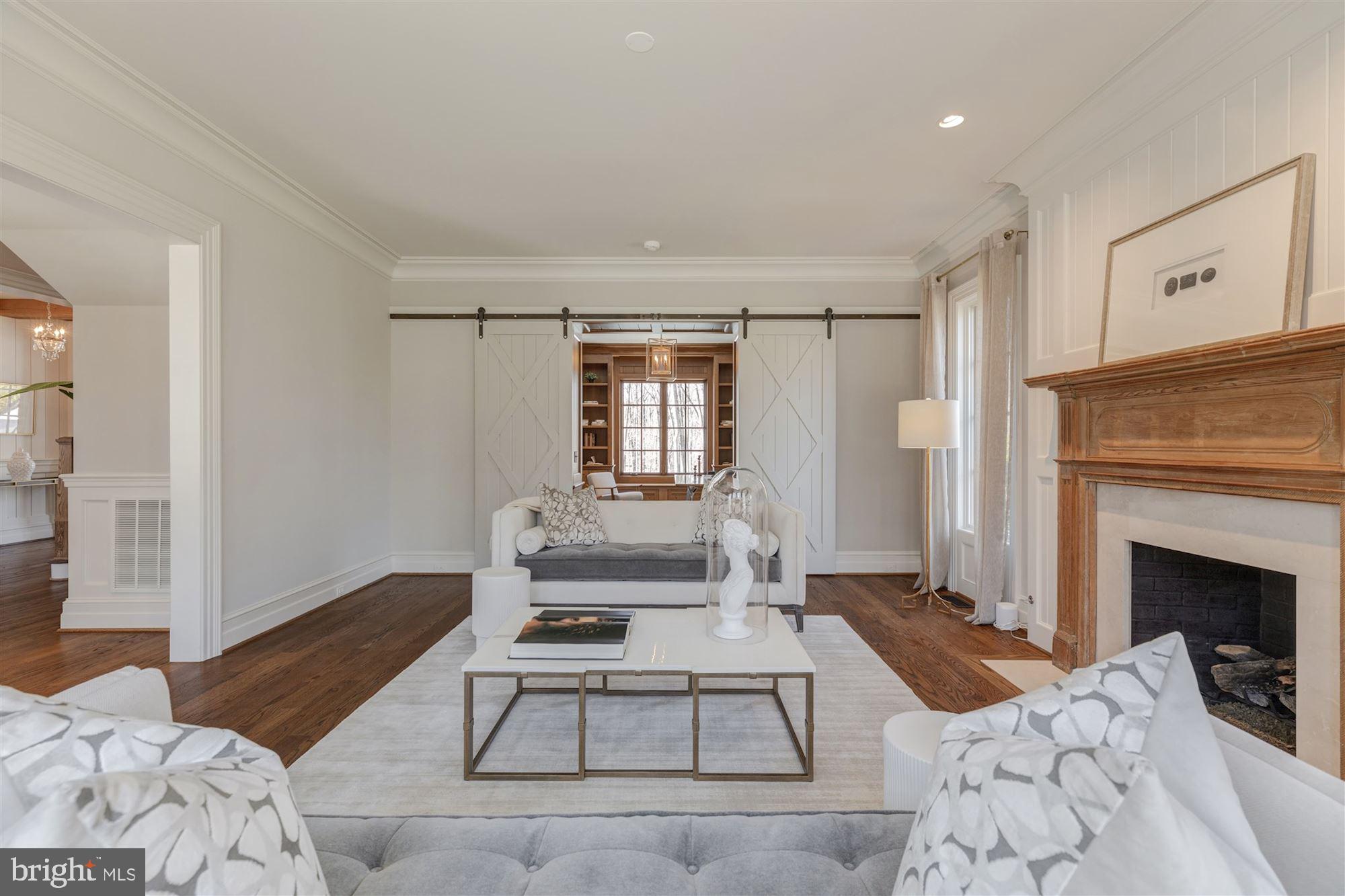 BULL NECK - Residential