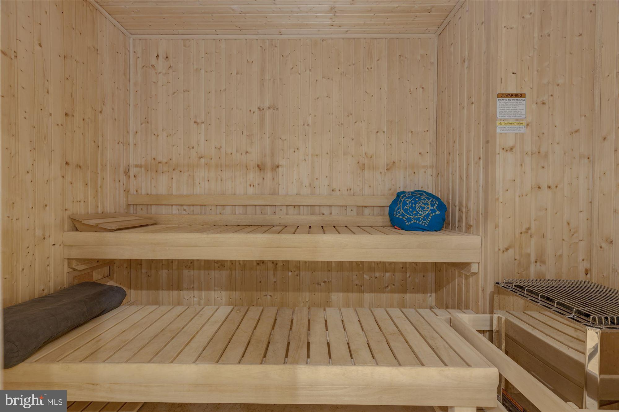 BULL NECK - Residential