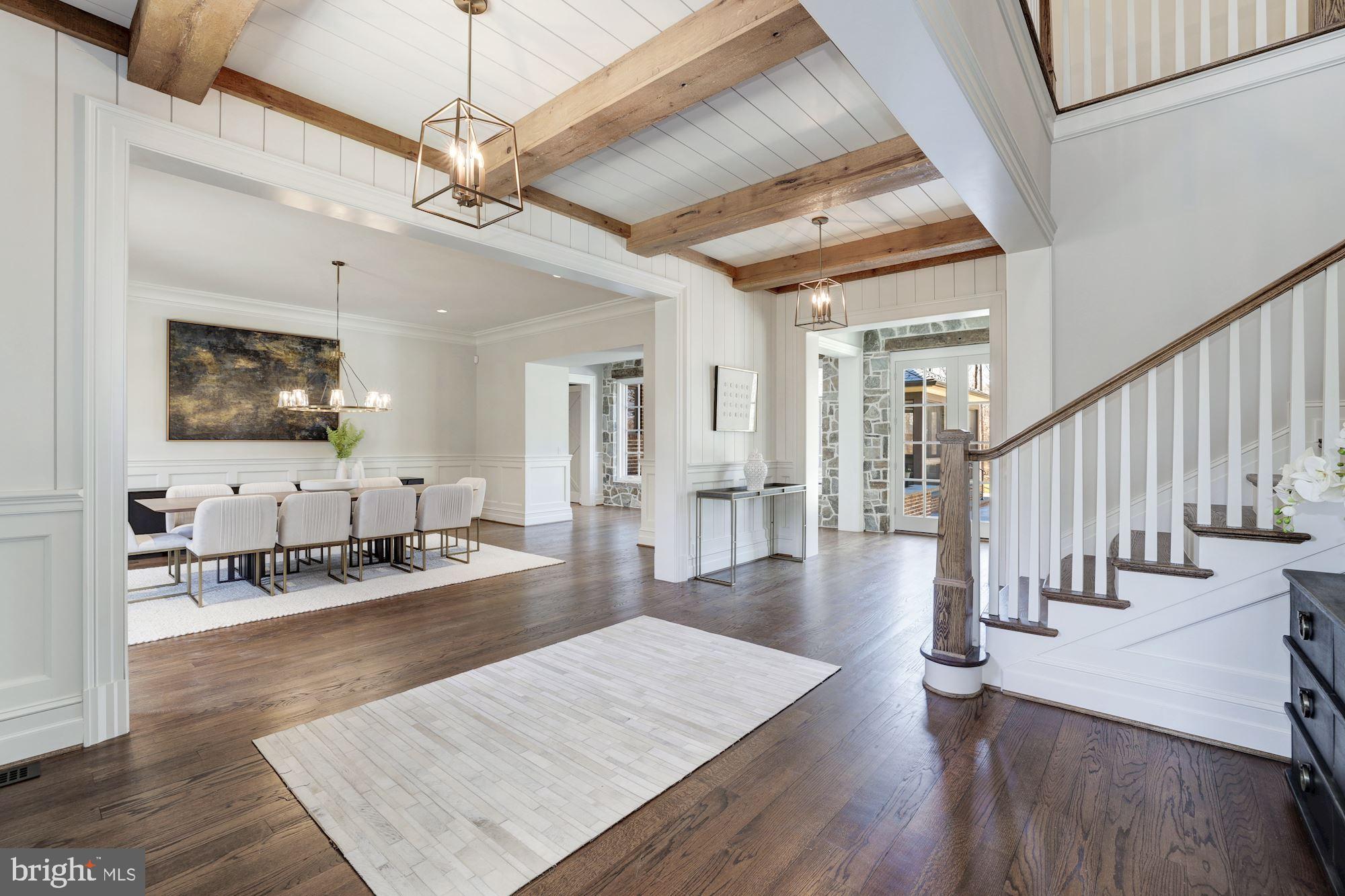 BULL NECK - Residential