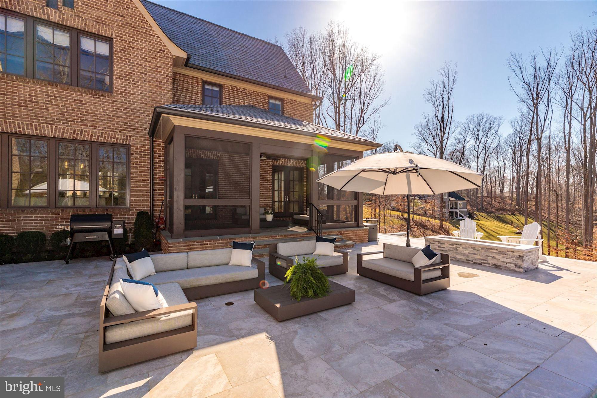 BULL NECK - Residential