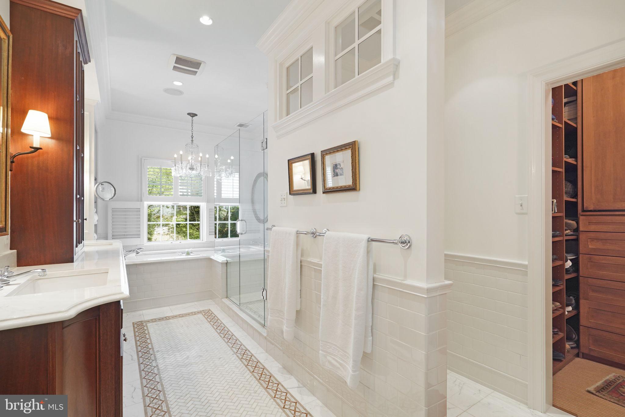 SHIRLEY WOODS - Residential