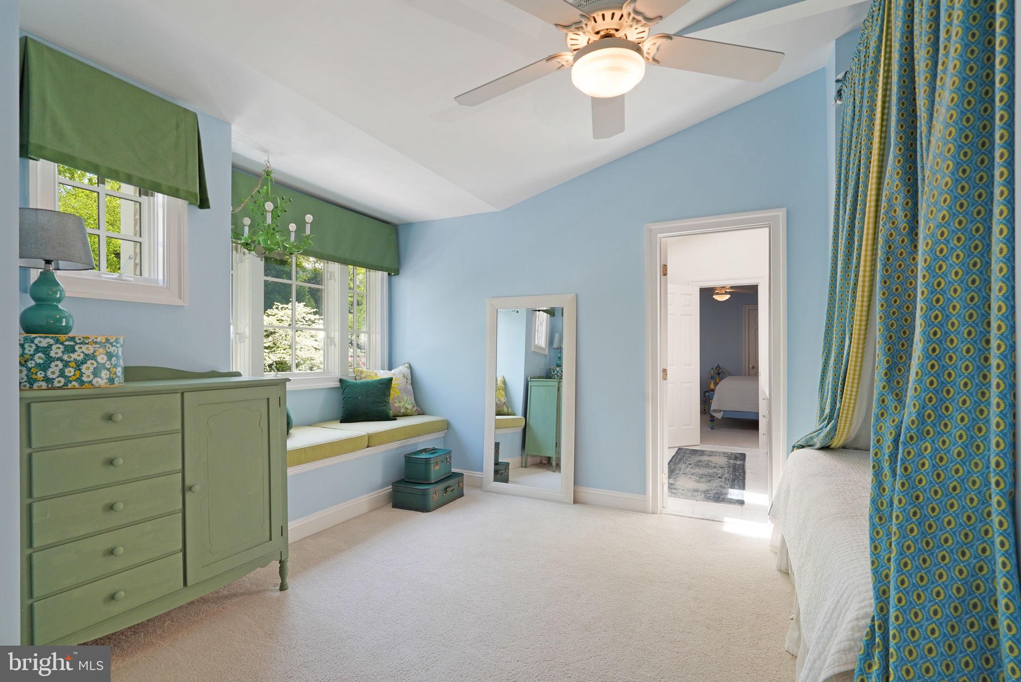 SHIRLEY WOODS - Residential