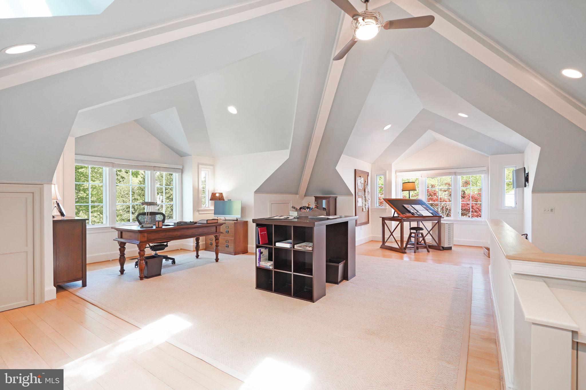 SHIRLEY WOODS - Residential