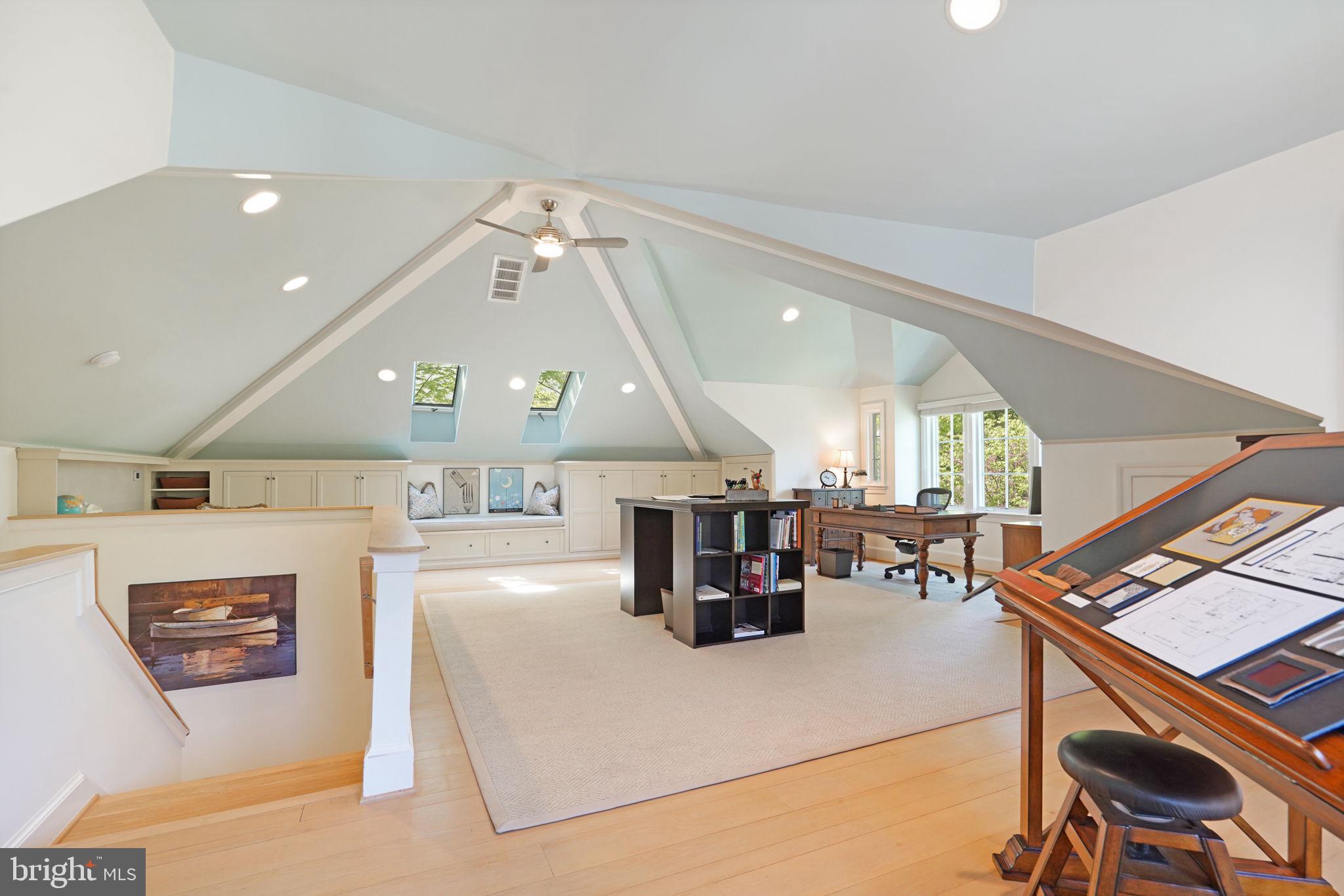 SHIRLEY WOODS - Residential