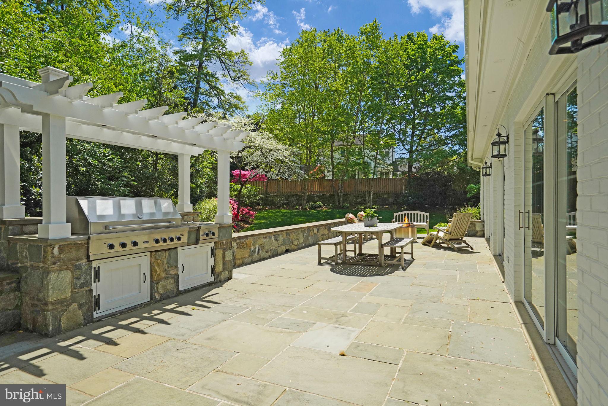 SHIRLEY WOODS - Residential