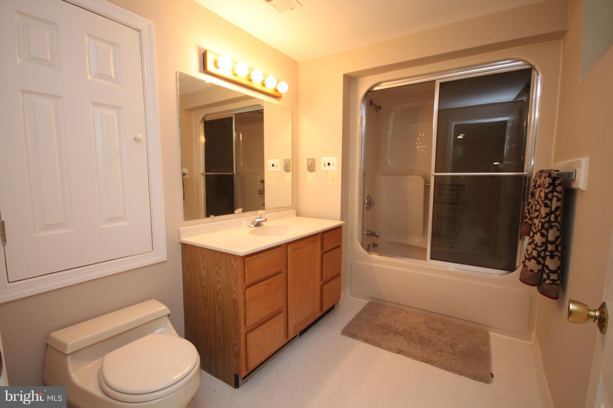 BURKE CENTRE - Residential