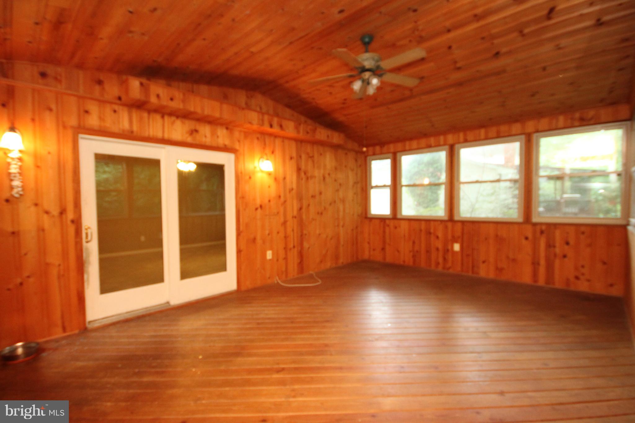 BURKE CENTRE - Residential