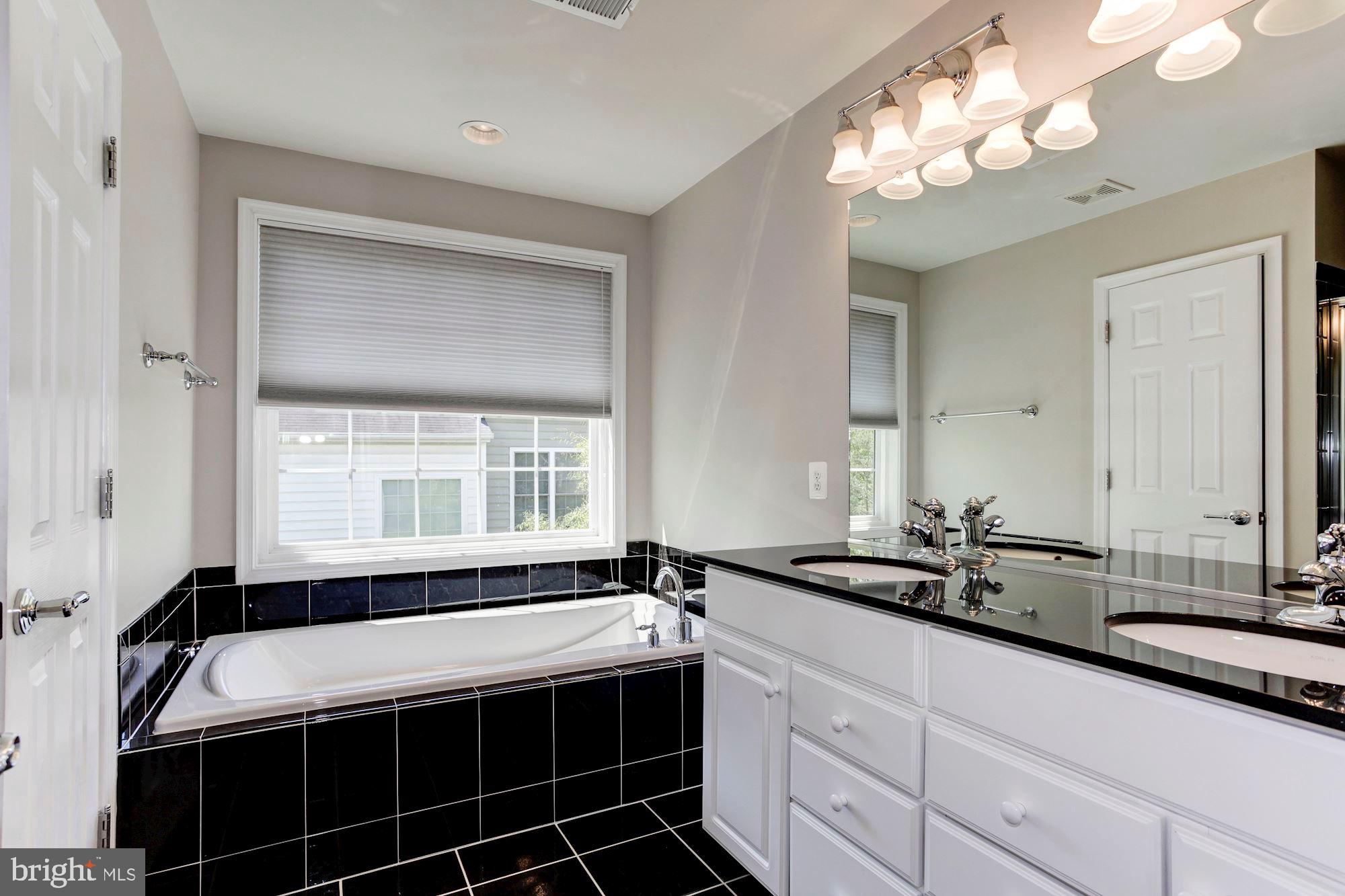 POTOMAC CLUB - Residential