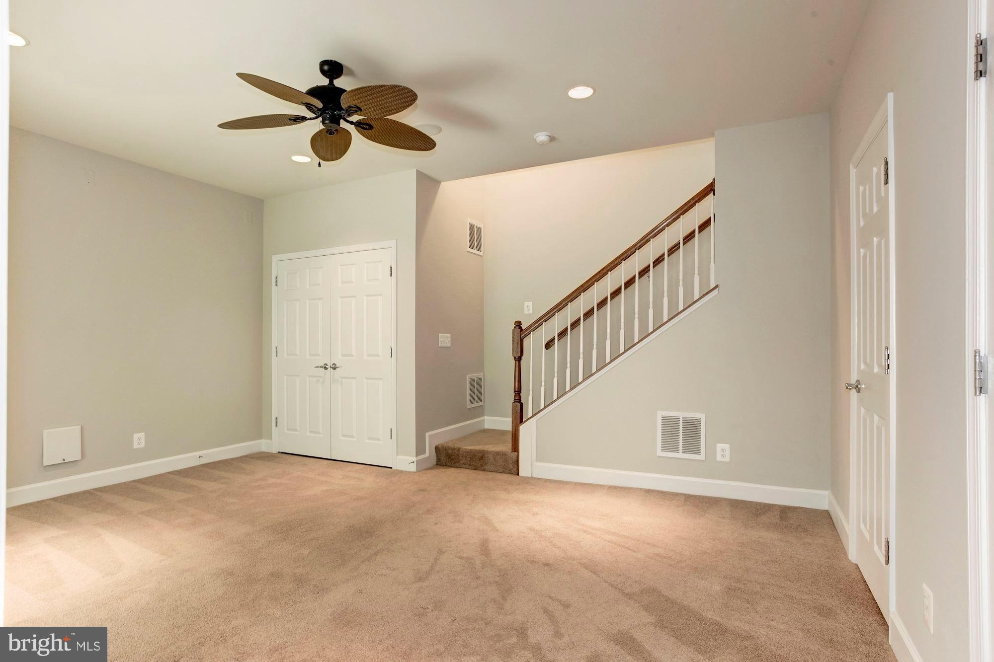 POTOMAC CLUB - Residential