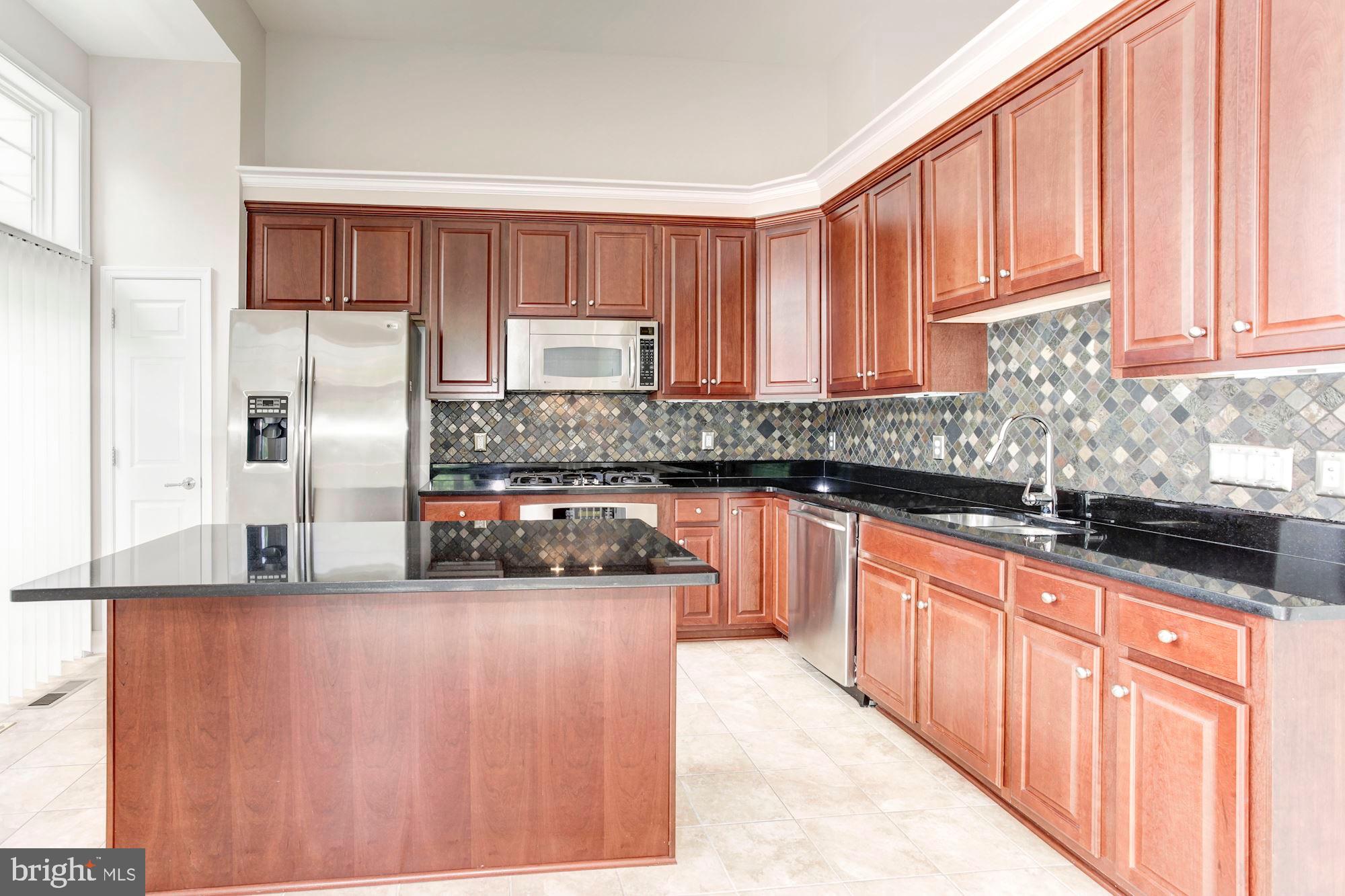 POTOMAC CLUB - Residential