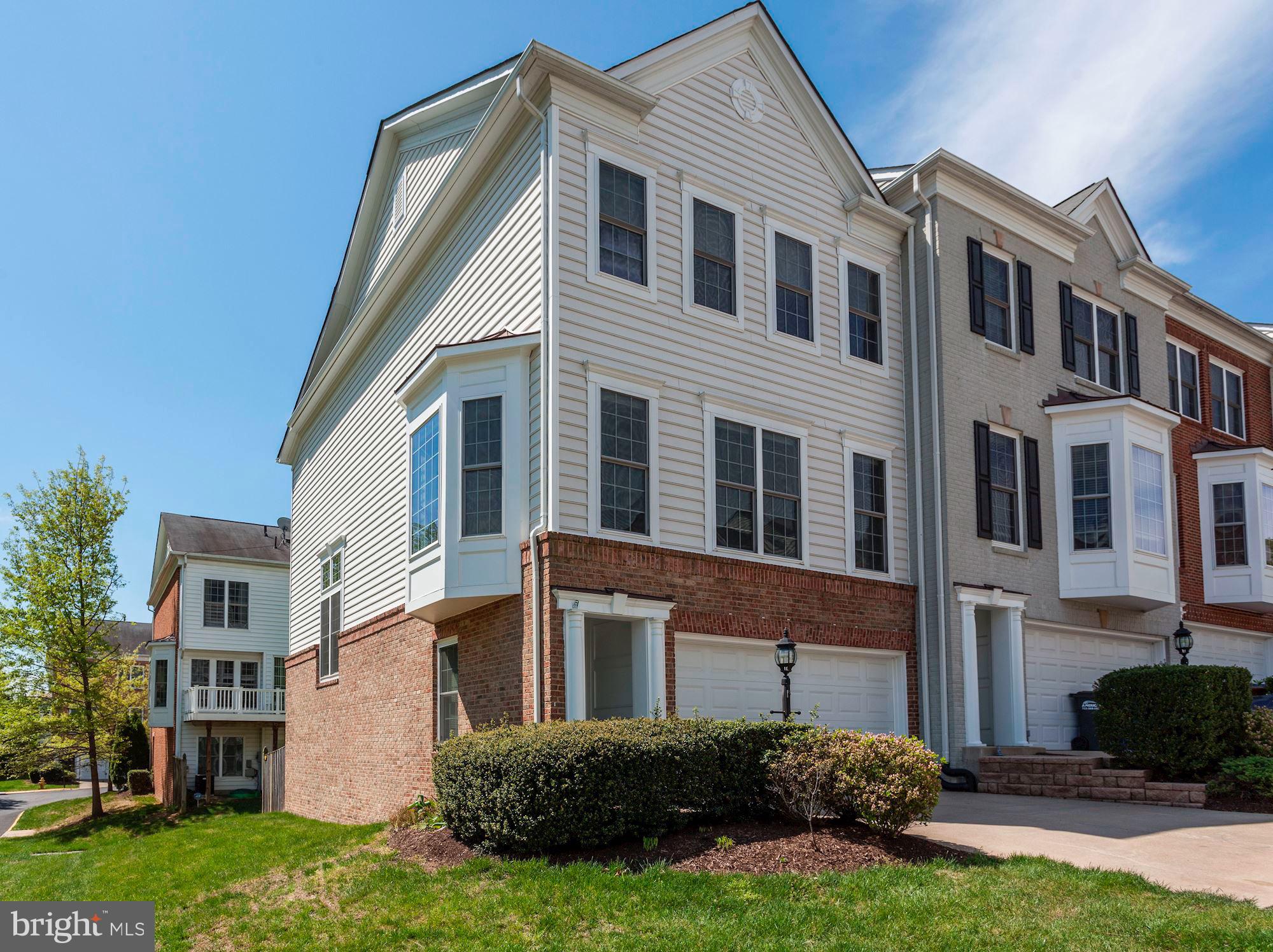 POTOMAC CLUB - Residential