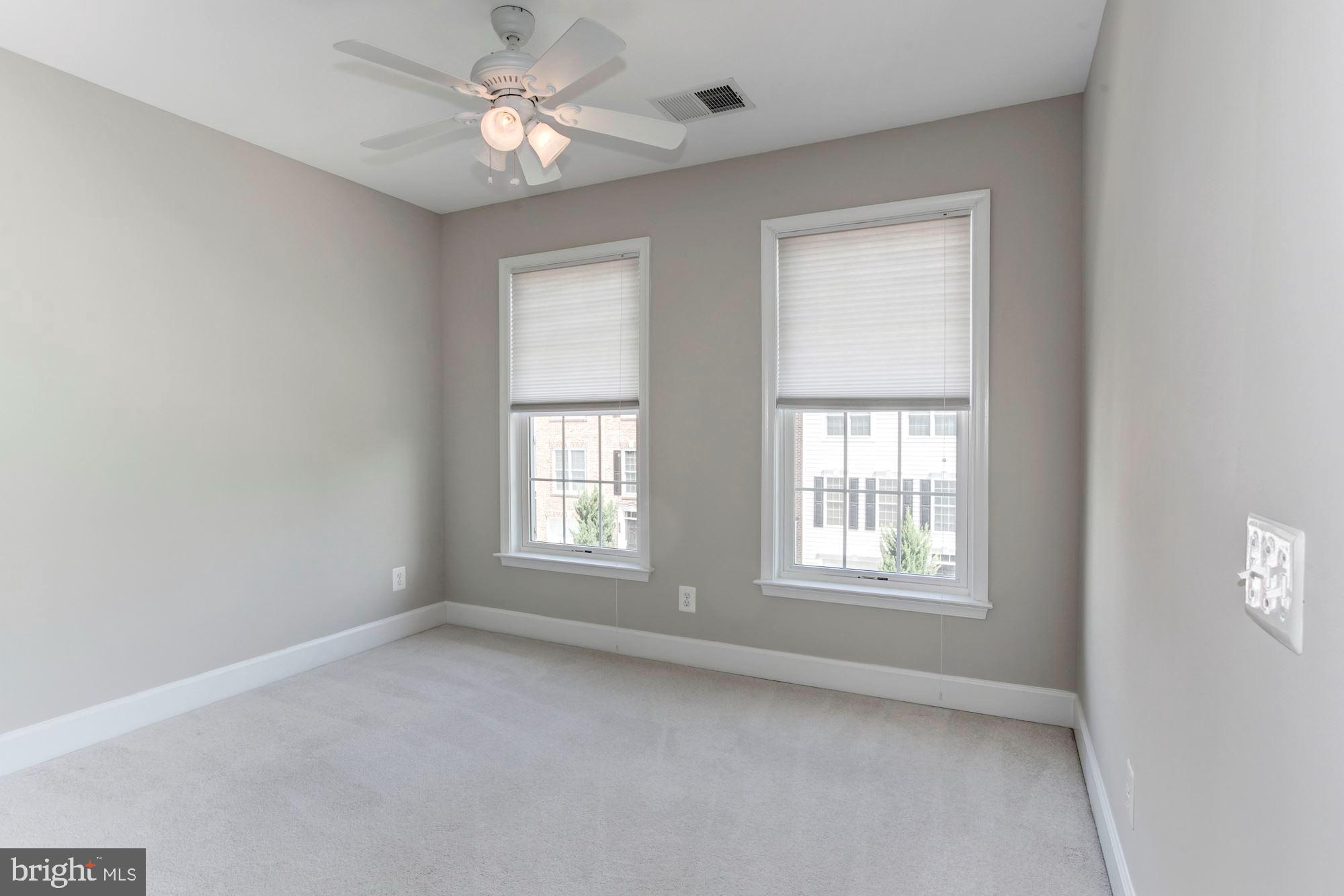 POTOMAC CLUB - Residential