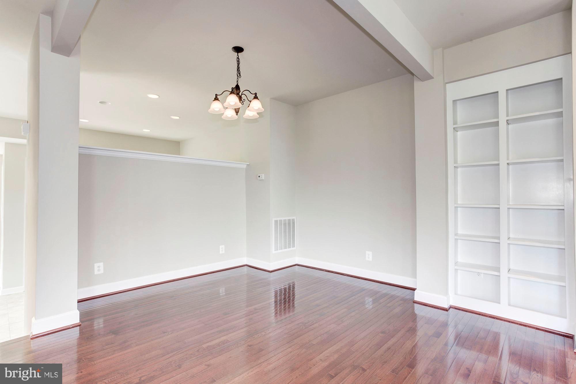 POTOMAC CLUB - Residential