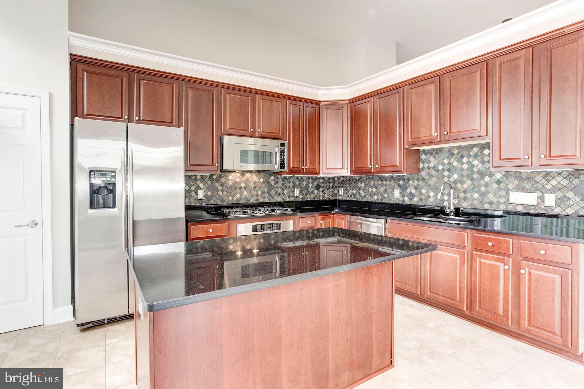 POTOMAC CLUB - Residential