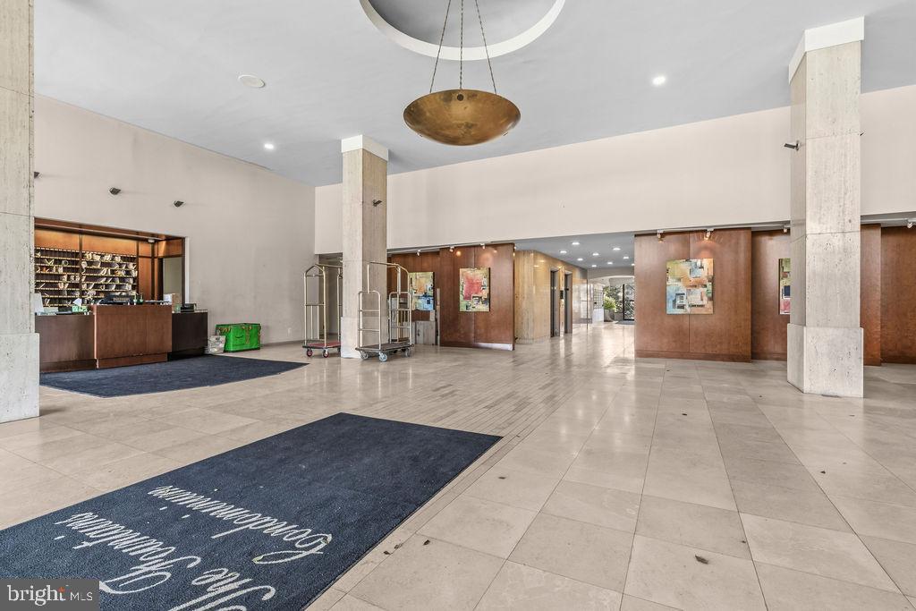 THE FOUNTAINS - Residential