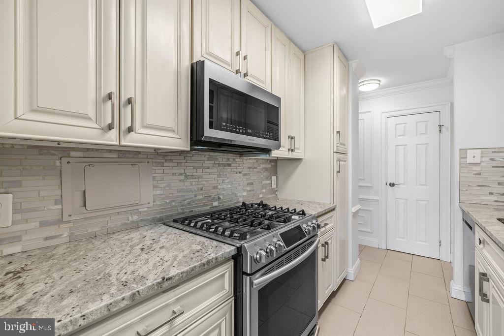 THE FOUNTAINS - Residential