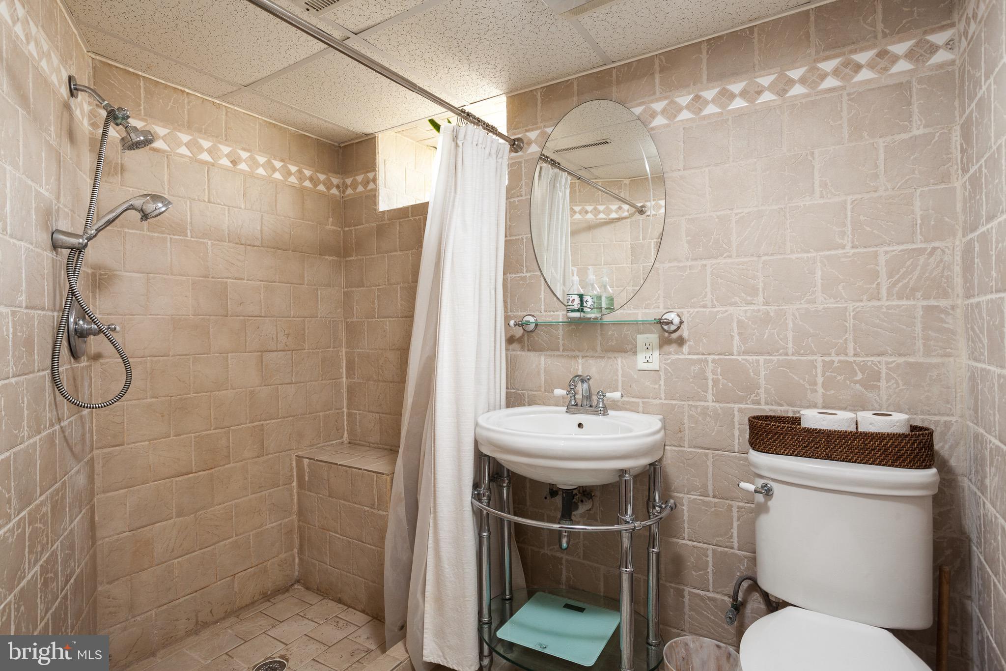 MOUNT WASHINGTON - Residential