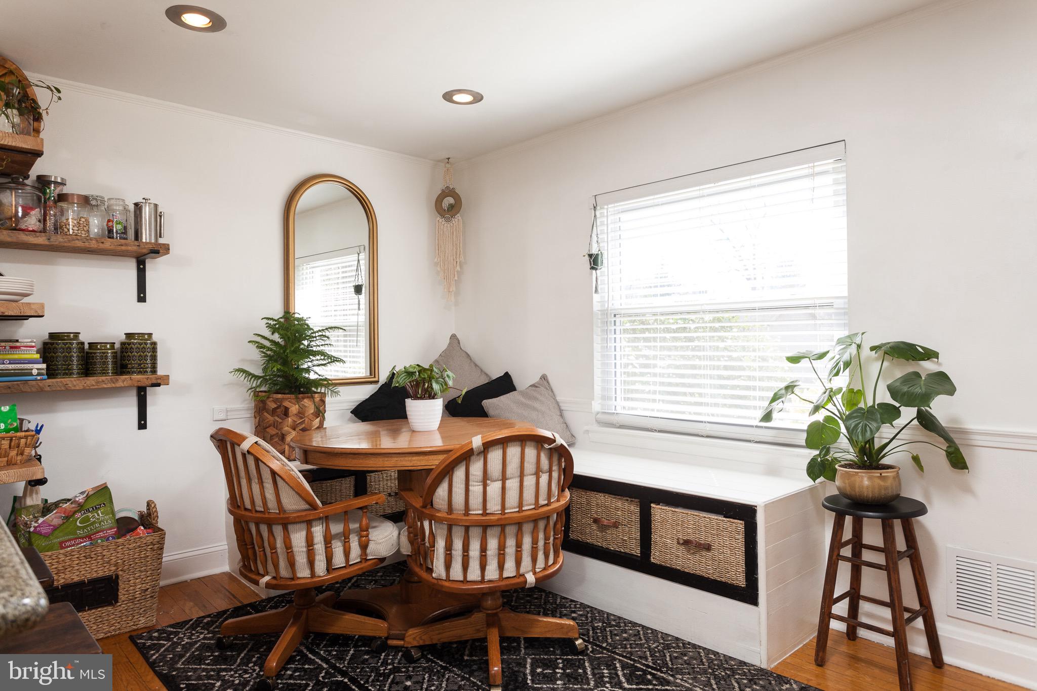 MOUNT WASHINGTON - Residential