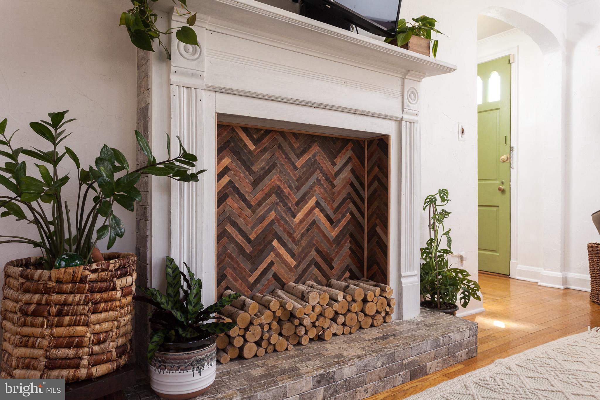 MOUNT WASHINGTON - Residential