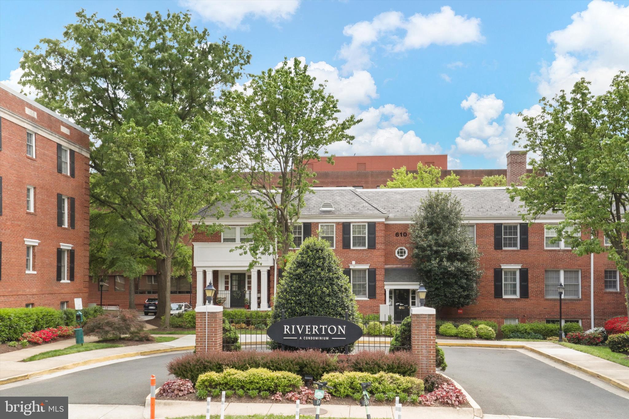 RIVERTON - Residential