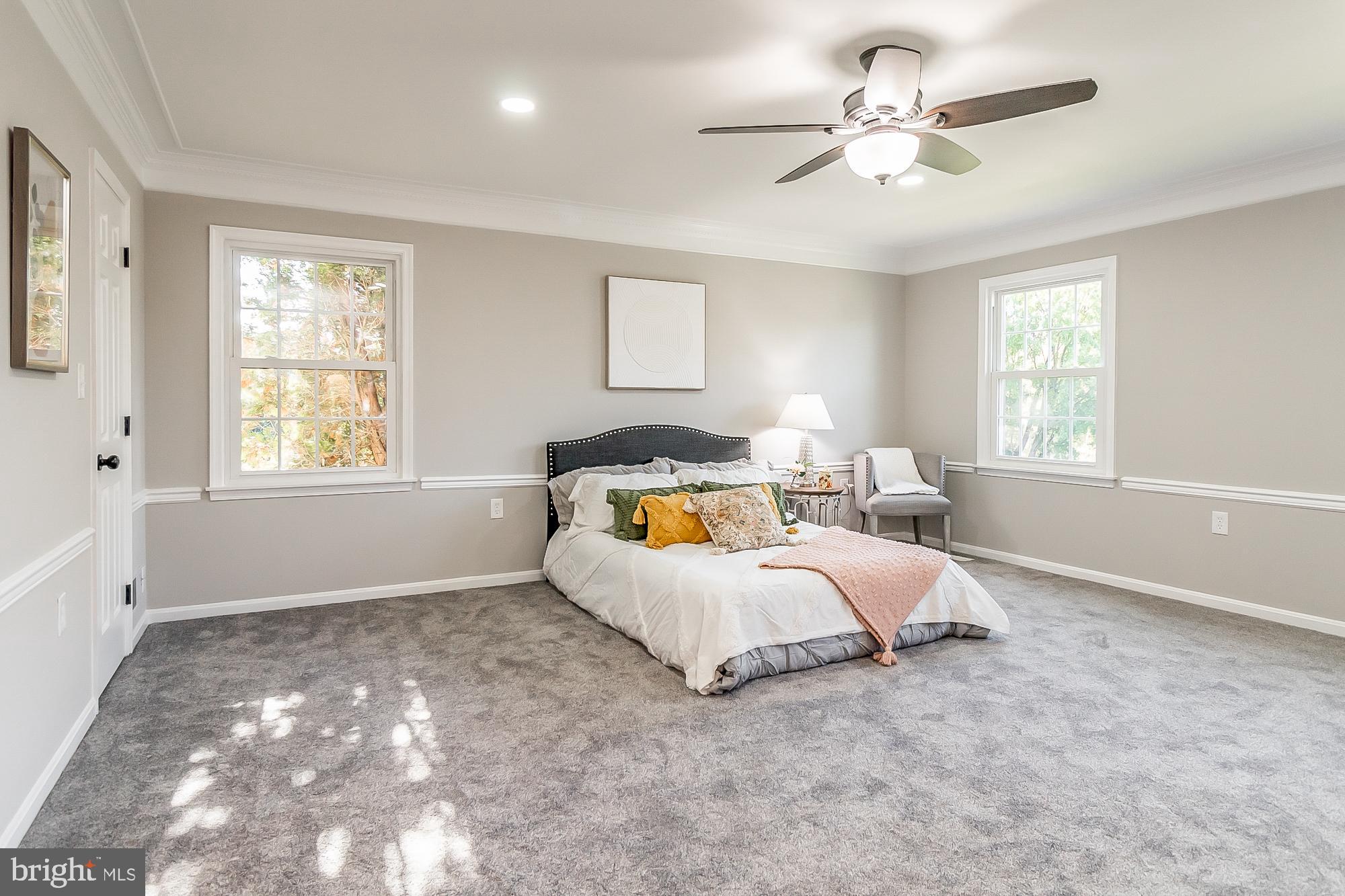 TUDOR MANOR - Residential