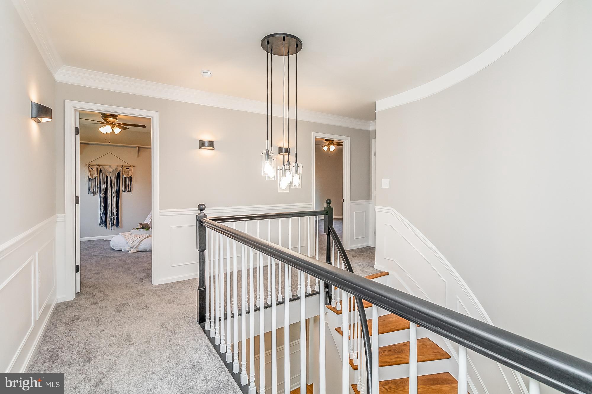 TUDOR MANOR - Residential