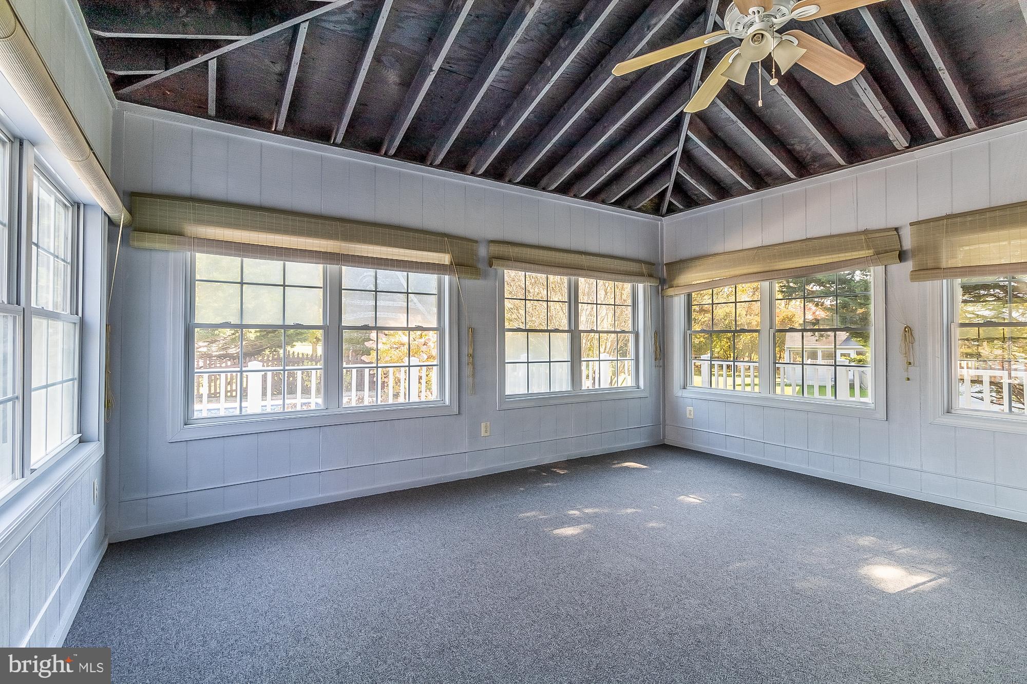 TUDOR MANOR - Residential