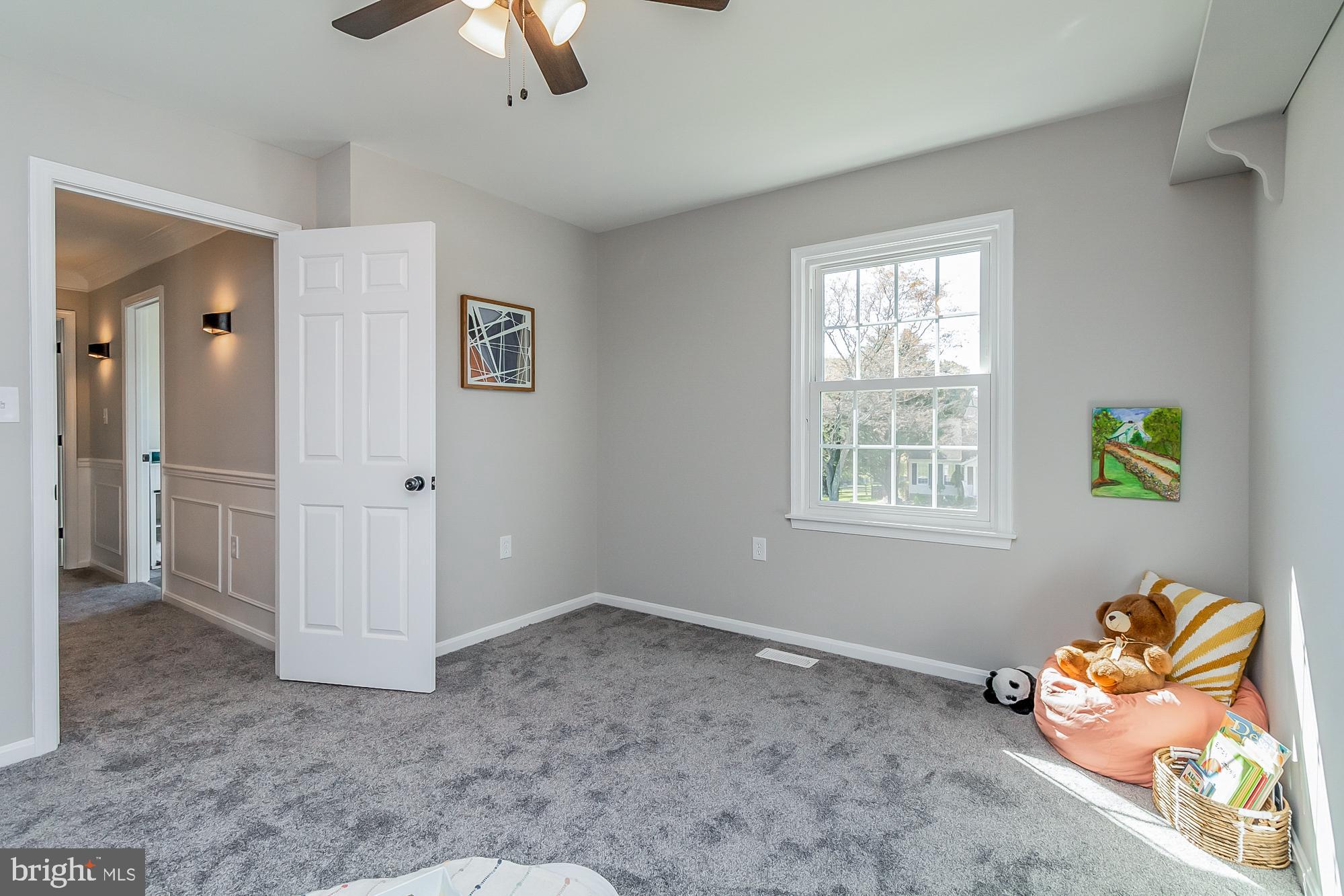 TUDOR MANOR - Residential