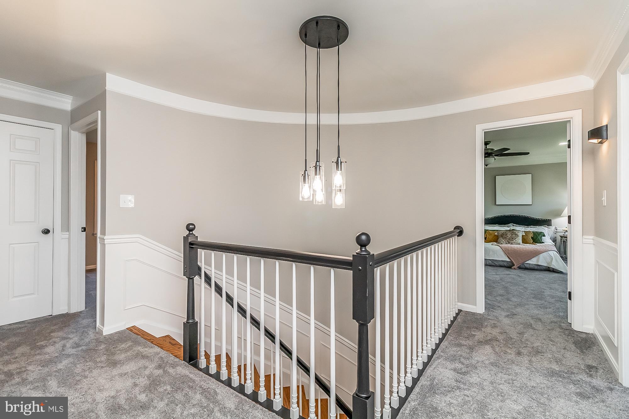 TUDOR MANOR - Residential