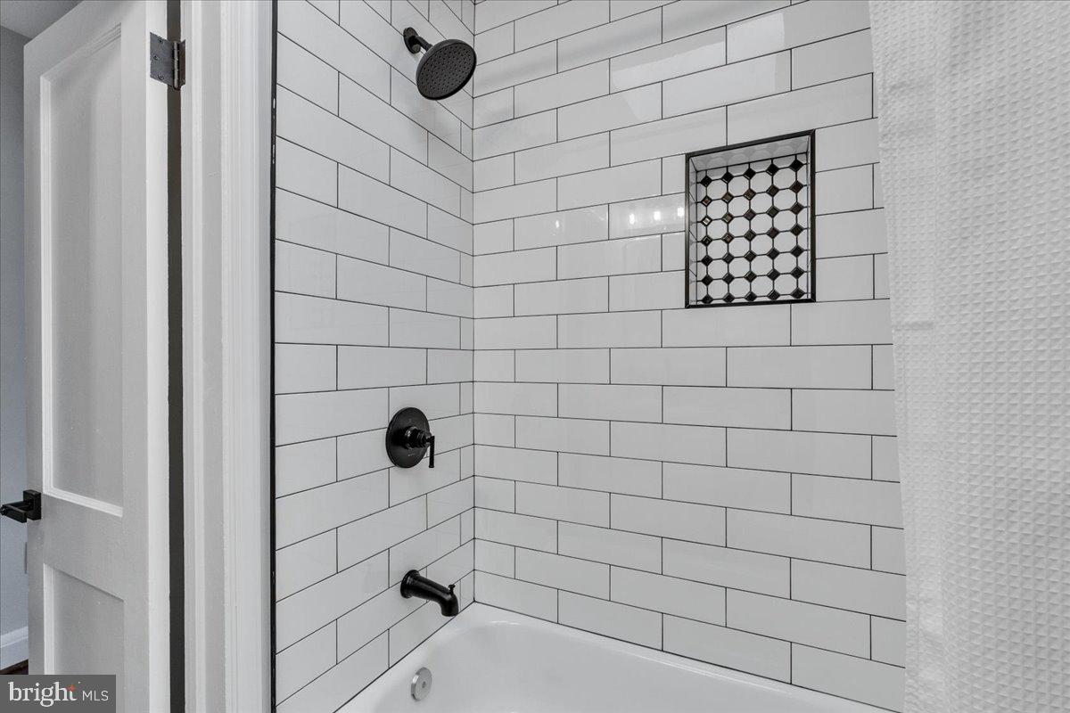 GOVANS - Residential