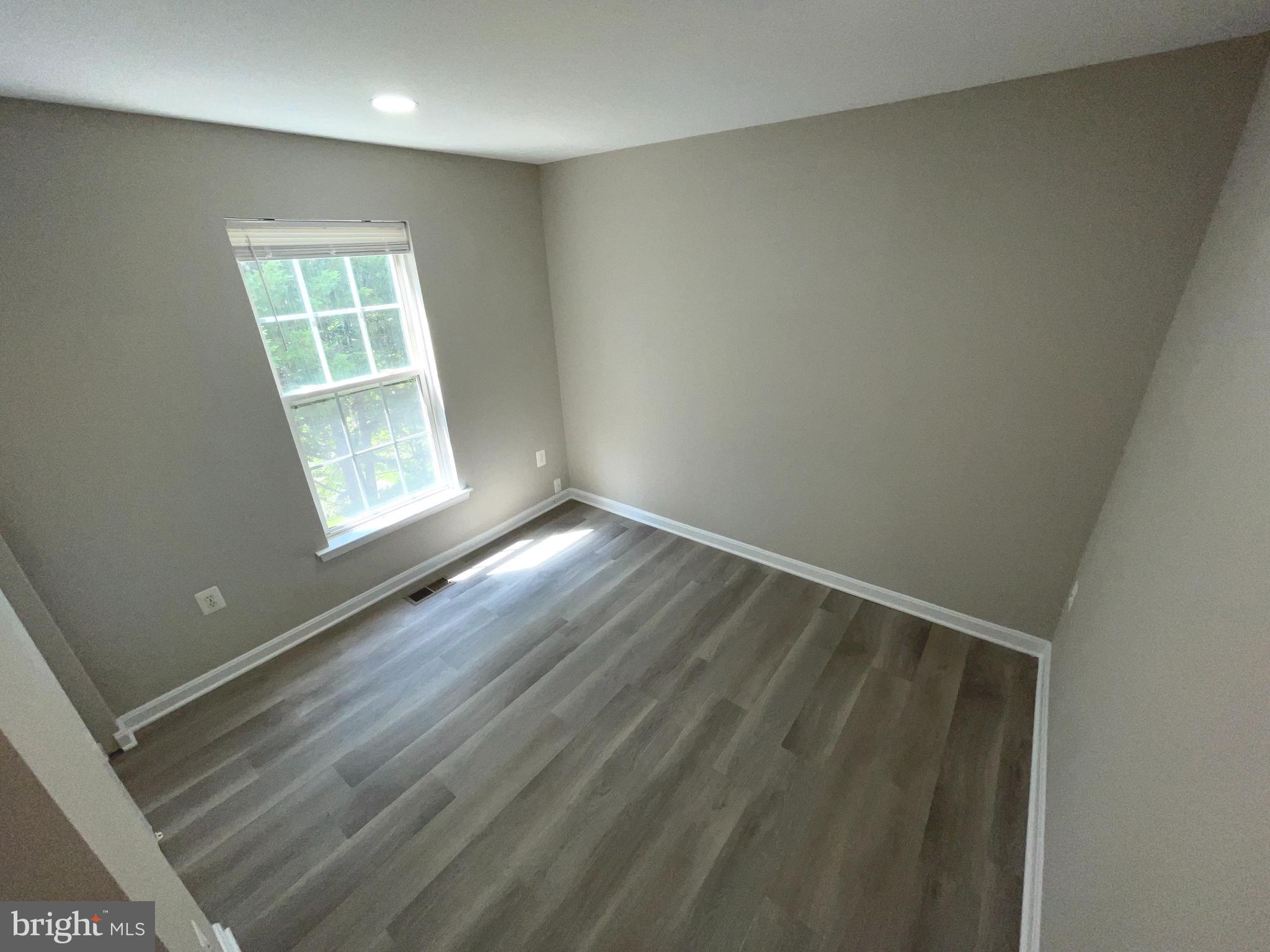 KINGSVIEW RIDGE - Residential Lease