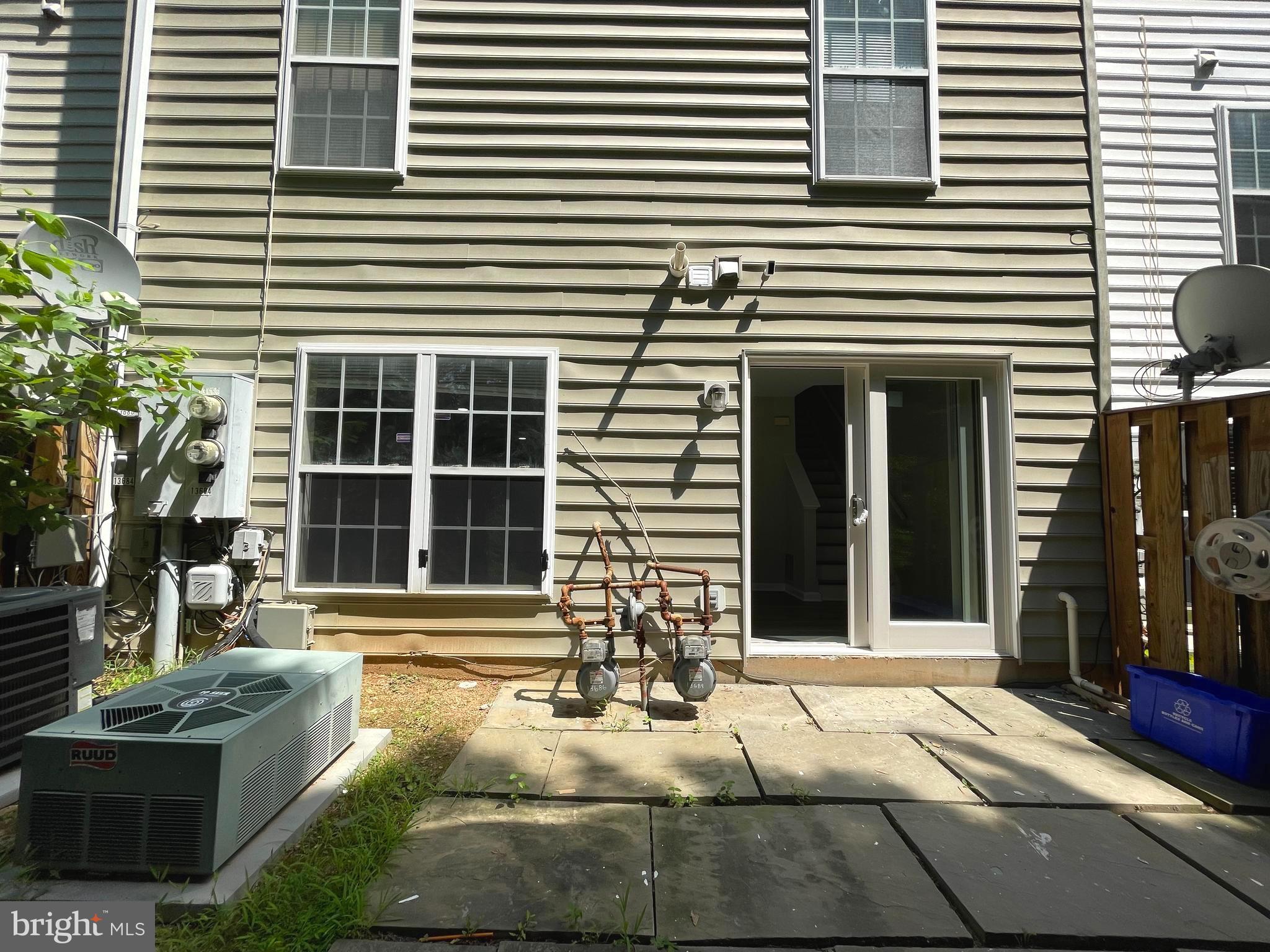 KINGSVIEW RIDGE - Residential Lease