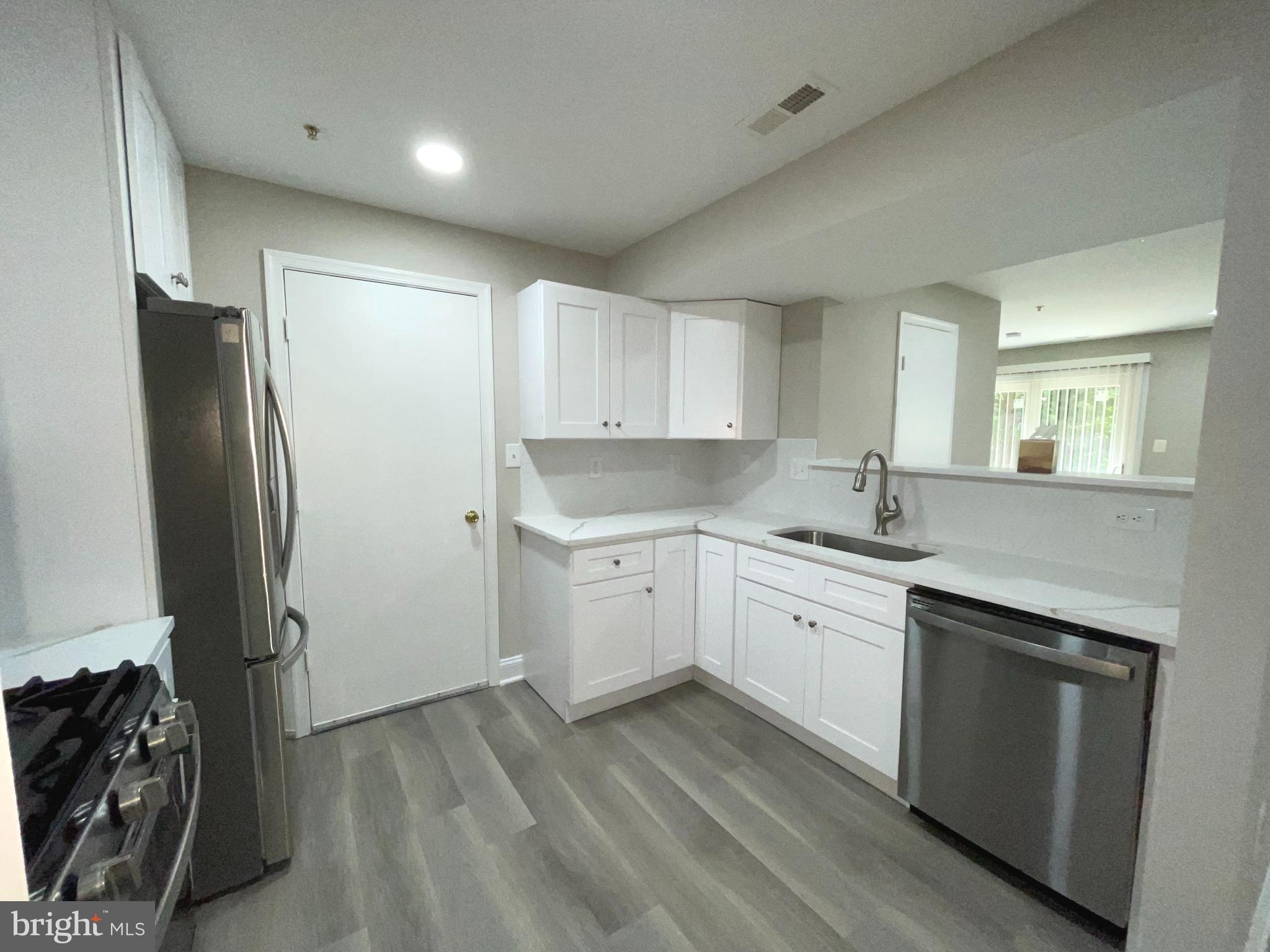 KINGSVIEW RIDGE - Residential Lease