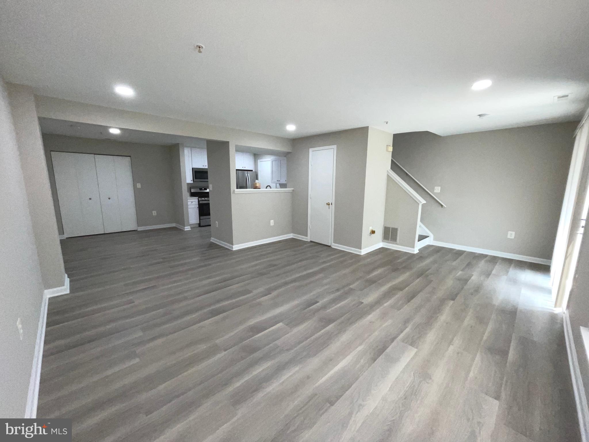 KINGSVIEW RIDGE - Residential Lease