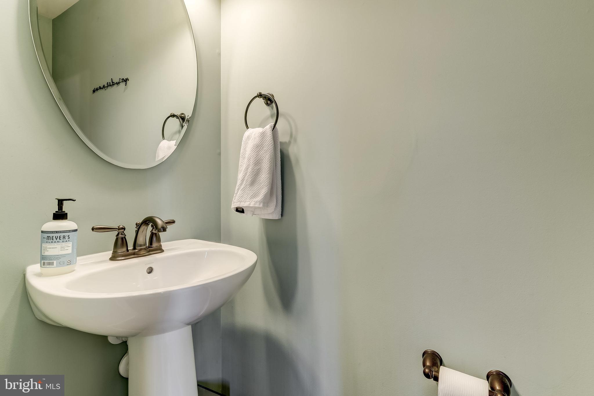 CREEKSIDE VILLAGE AT TANYARD SPRINGS - Residential