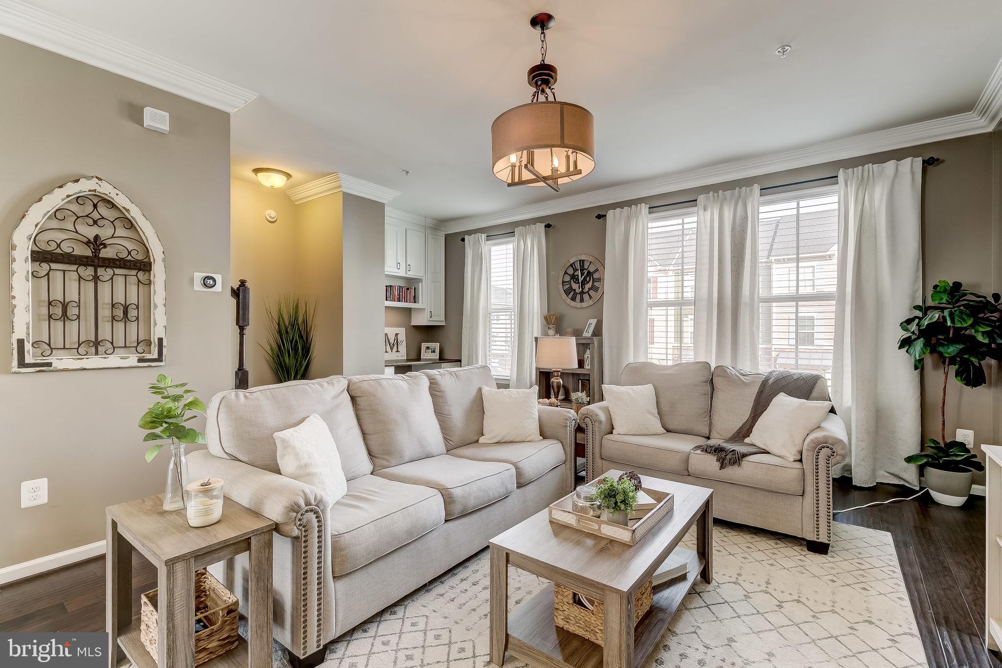 CREEKSIDE VILLAGE AT TANYARD SPRINGS - Residential