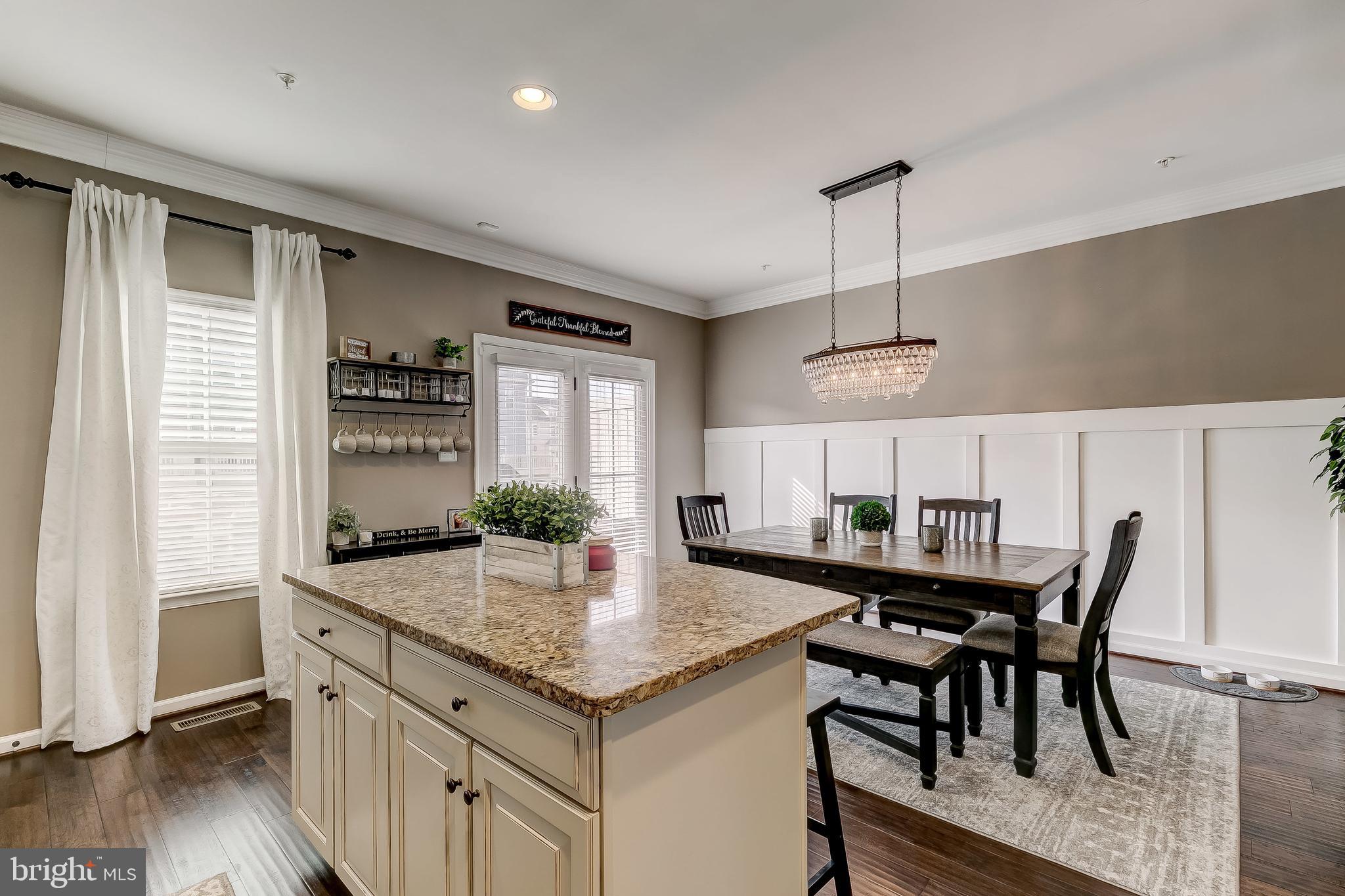 CREEKSIDE VILLAGE AT TANYARD SPRINGS - Residential