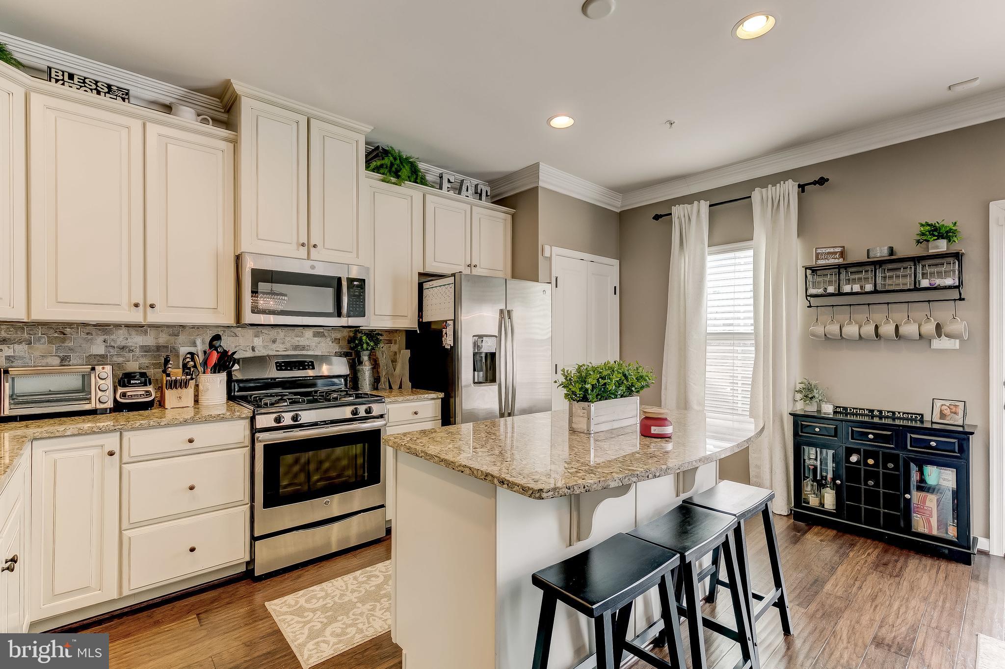 CREEKSIDE VILLAGE AT TANYARD SPRINGS - Residential