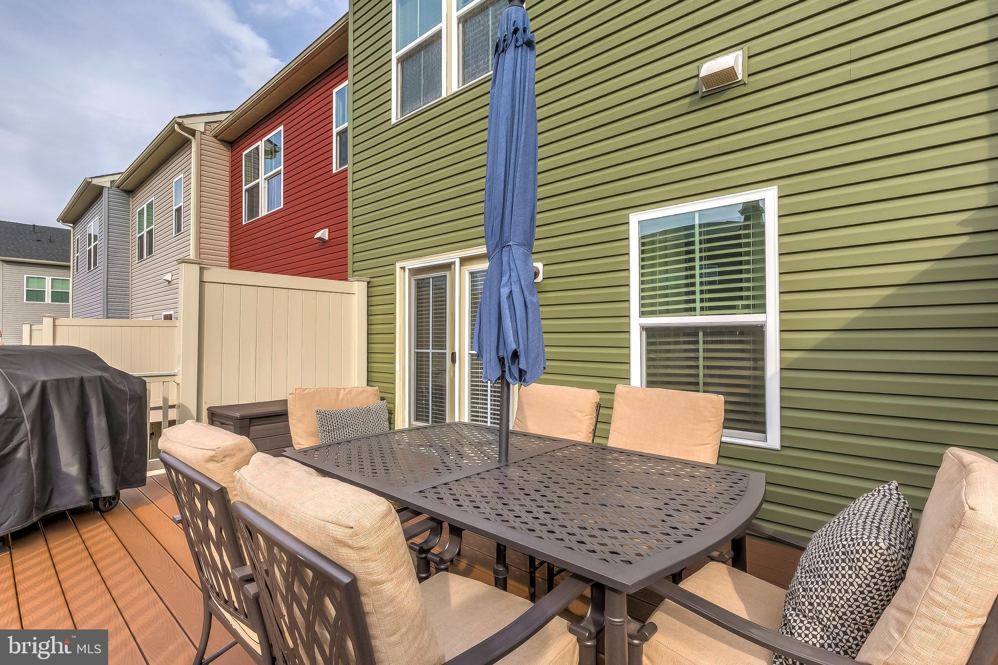 CREEKSIDE VILLAGE AT TANYARD SPRINGS - Residential