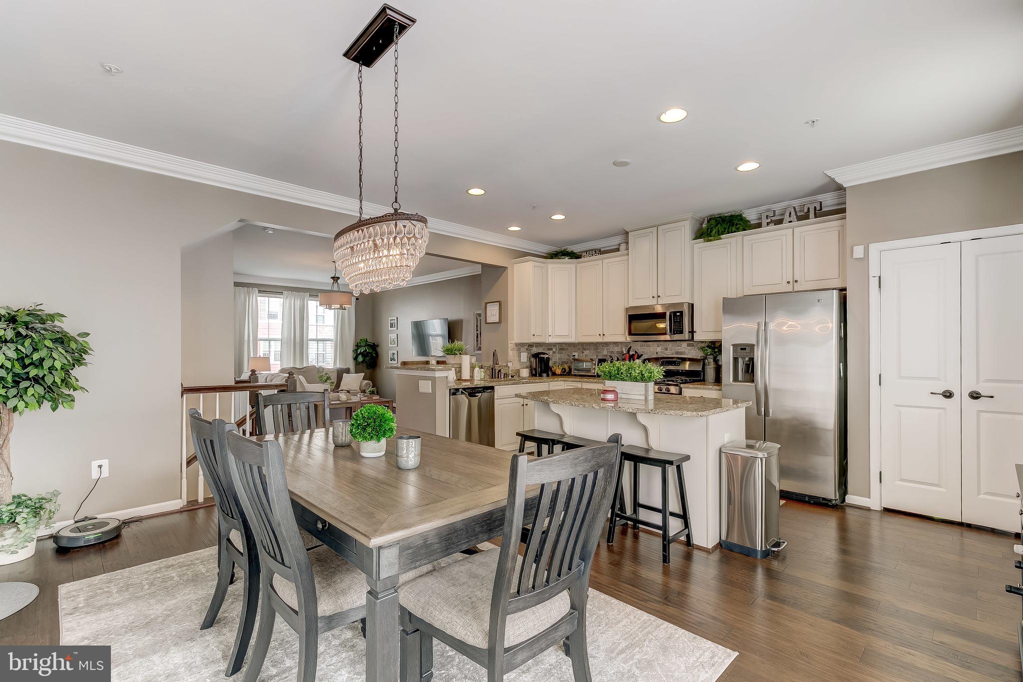 CREEKSIDE VILLAGE AT TANYARD SPRINGS - Residential