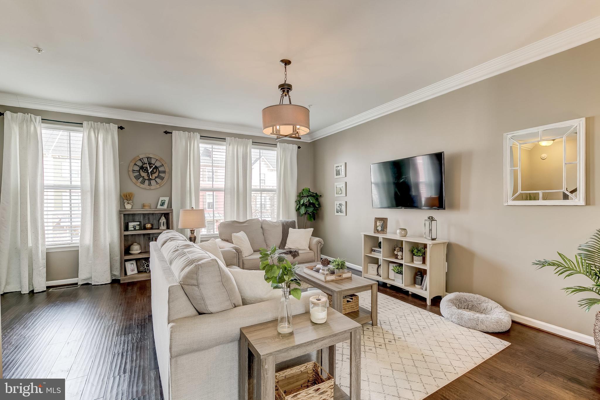 CREEKSIDE VILLAGE AT TANYARD SPRINGS - Residential